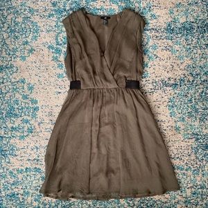 h&m / olive v-neck dress